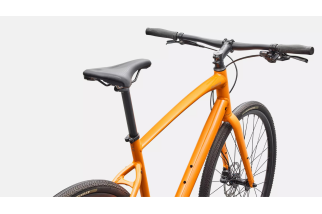Specialized Sirrus X 3.0 – Vélo hybride polyvalent et dynamique