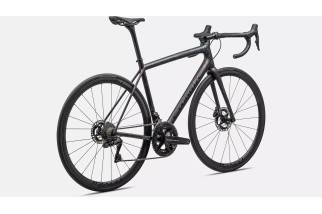 S-Works Aethos : le vélo de route ultraléger et performant pour cyclistes exigeants