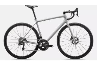 S-Works Aethos : le vélo de route ultraléger et performant pour cyclistes exigeants